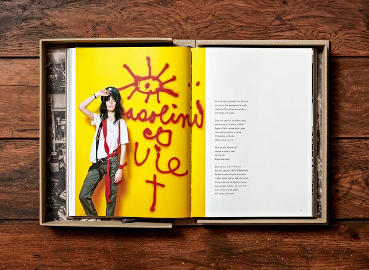 Lynn Goldsmith. Patti Smith. Before Easter After Print Books Taschen   