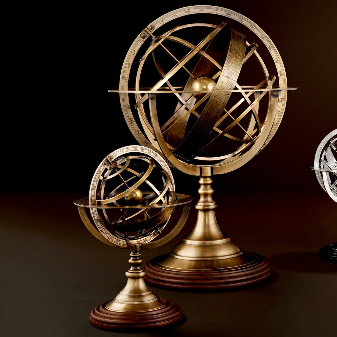 Globe S Antique Brass Finish Accessories Eichholtz