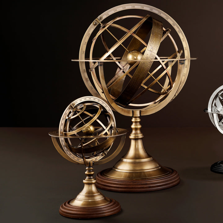 Globe S Antique Brass Finish Accessories Eichholtz