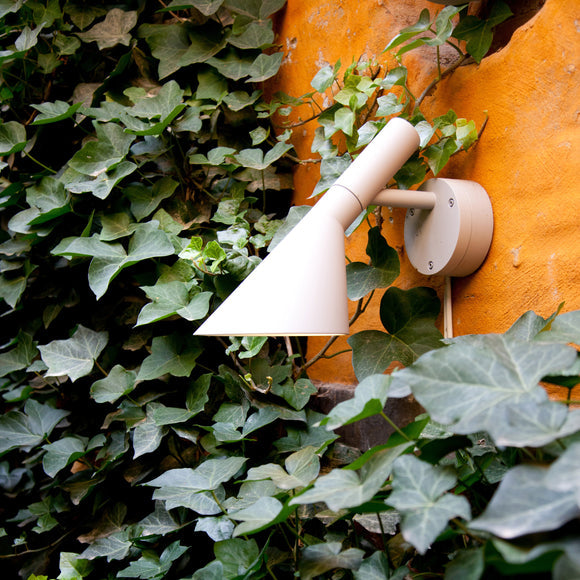 AJ 50 Outdoor Wall Light Louis Poulsen