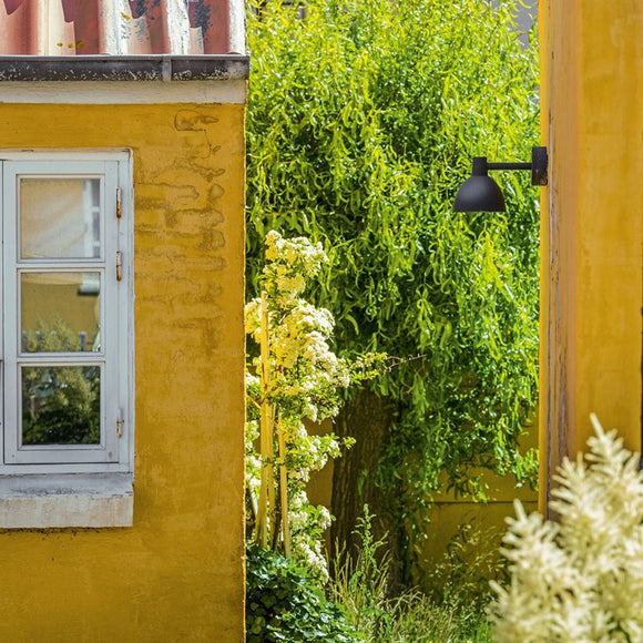 Toldbod 6.1 Outdoor Wall Light Louis Poulsen