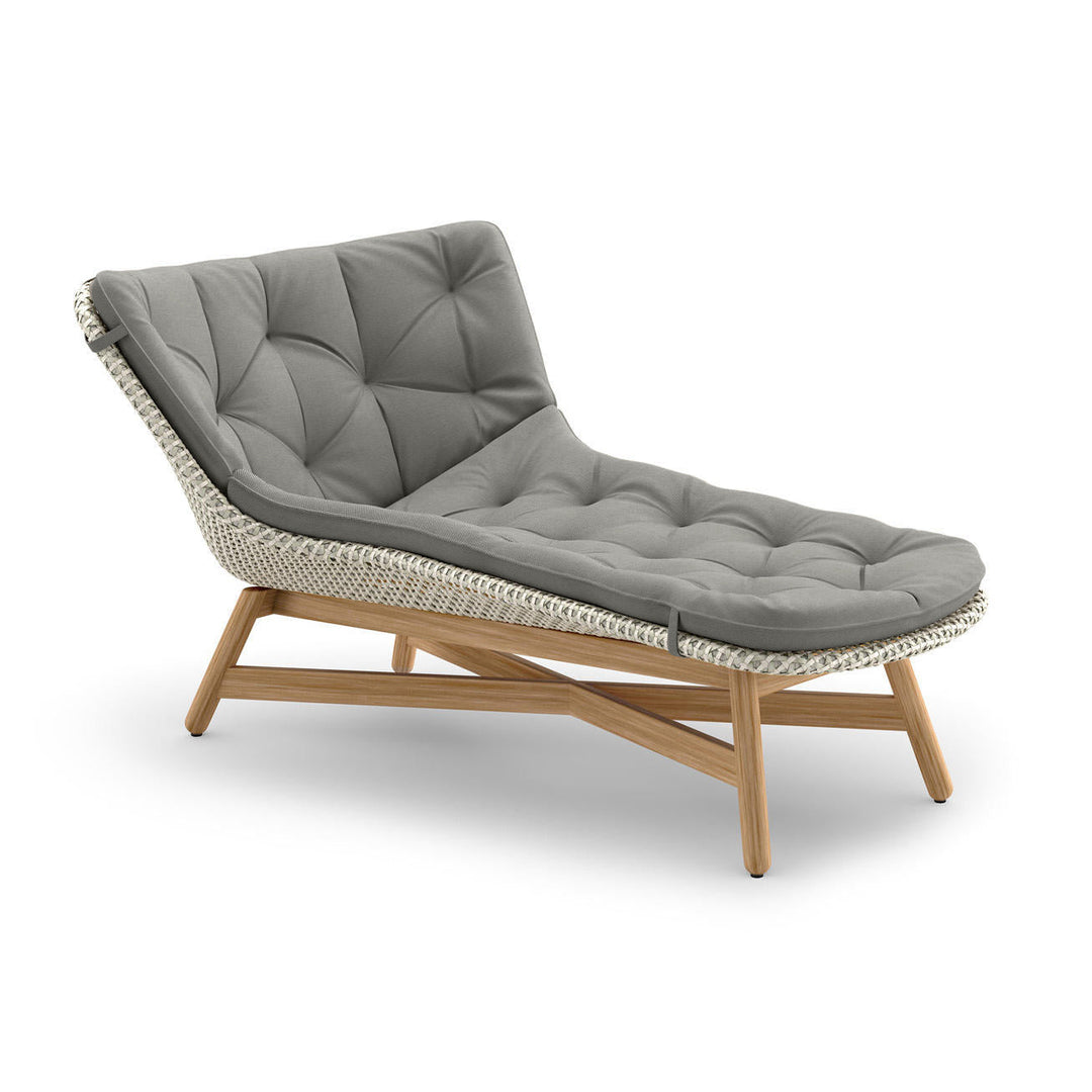 MBRACE Daybed Outdoor Furniture Dedon 140 Sea Salt 474 Natura Dark Gray