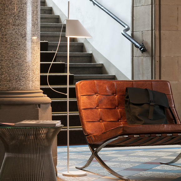 Yuh Floor Lamp Floor Lamps Louis Poulsen