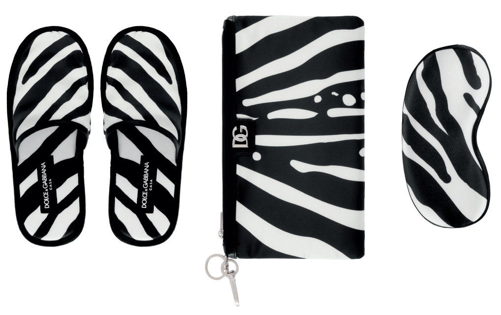 COMFORT KIT WITH POCHETTE, SLIPPERS AND SLEEP MASK  Dolce&Gabbana   