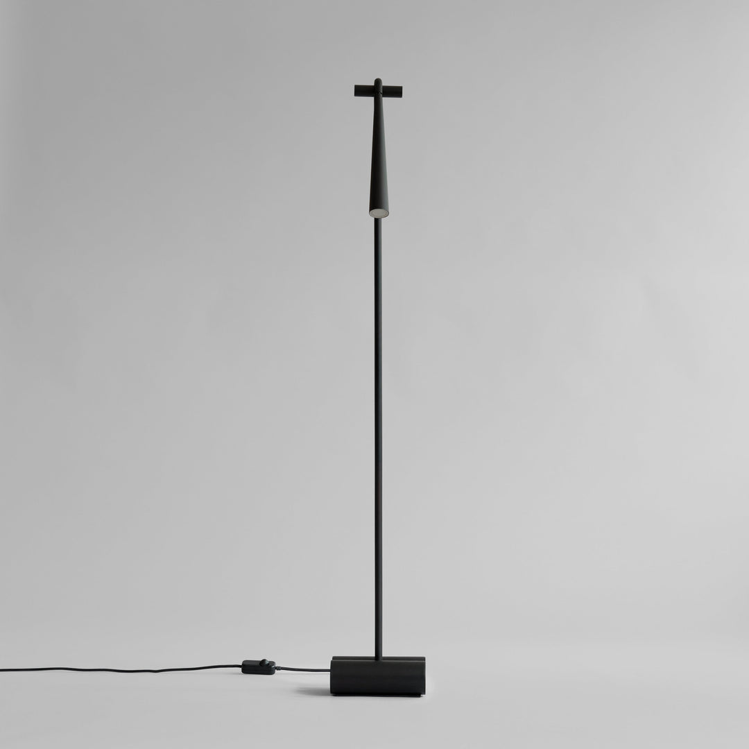Snake Floor Lamp - Burned Black Floor Lamps 101 Copenhagen
