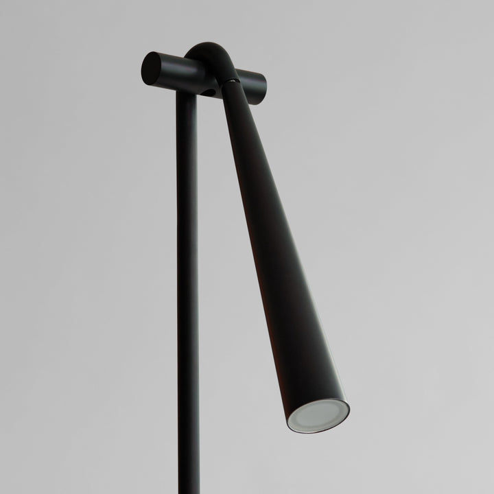 Snake Floor Lamp - Burned Black Floor Lamps 101 Copenhagen