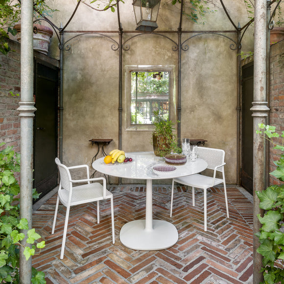 Multiplo Round Cafe Table with Square Base Tables Kartell