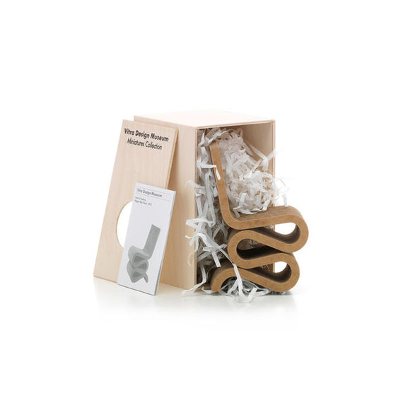 Miniatures Wiggle Side Chair Figurines Vitra