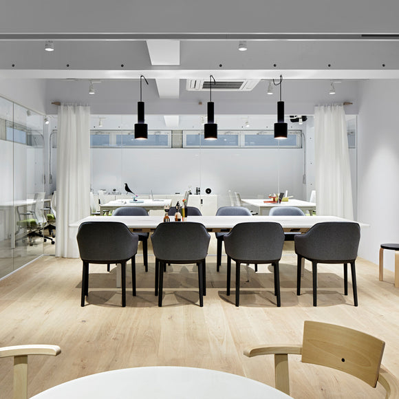 Softshell Chair with Four-legged Base Chairs Vitra