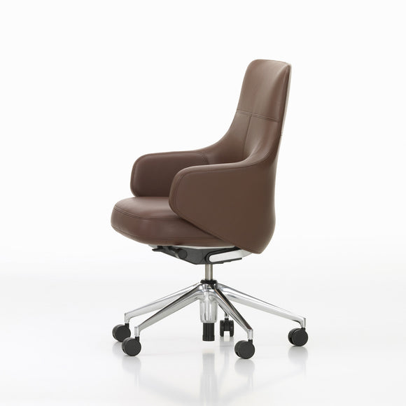 Grand Executive Lowback Office Chair Chairs Vitra