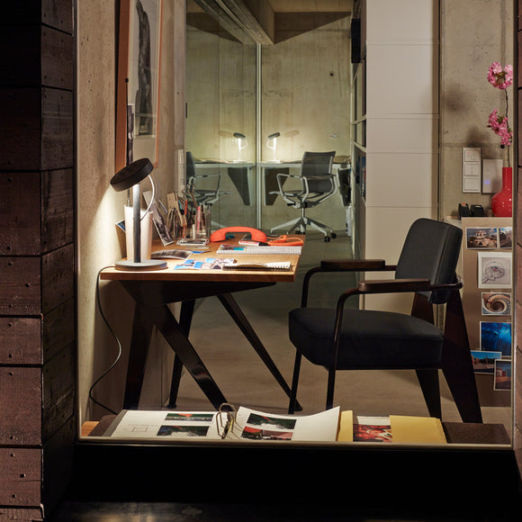 Compas Direction Desk Desks Vitra