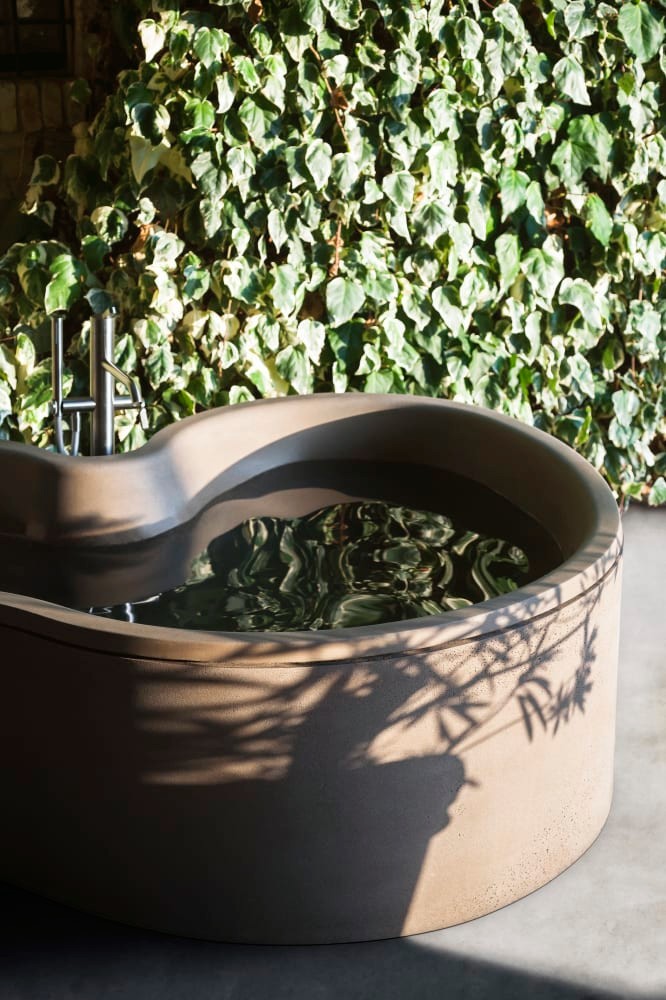 Agape DR Cemento Outdoor Freestanding Tub Agape