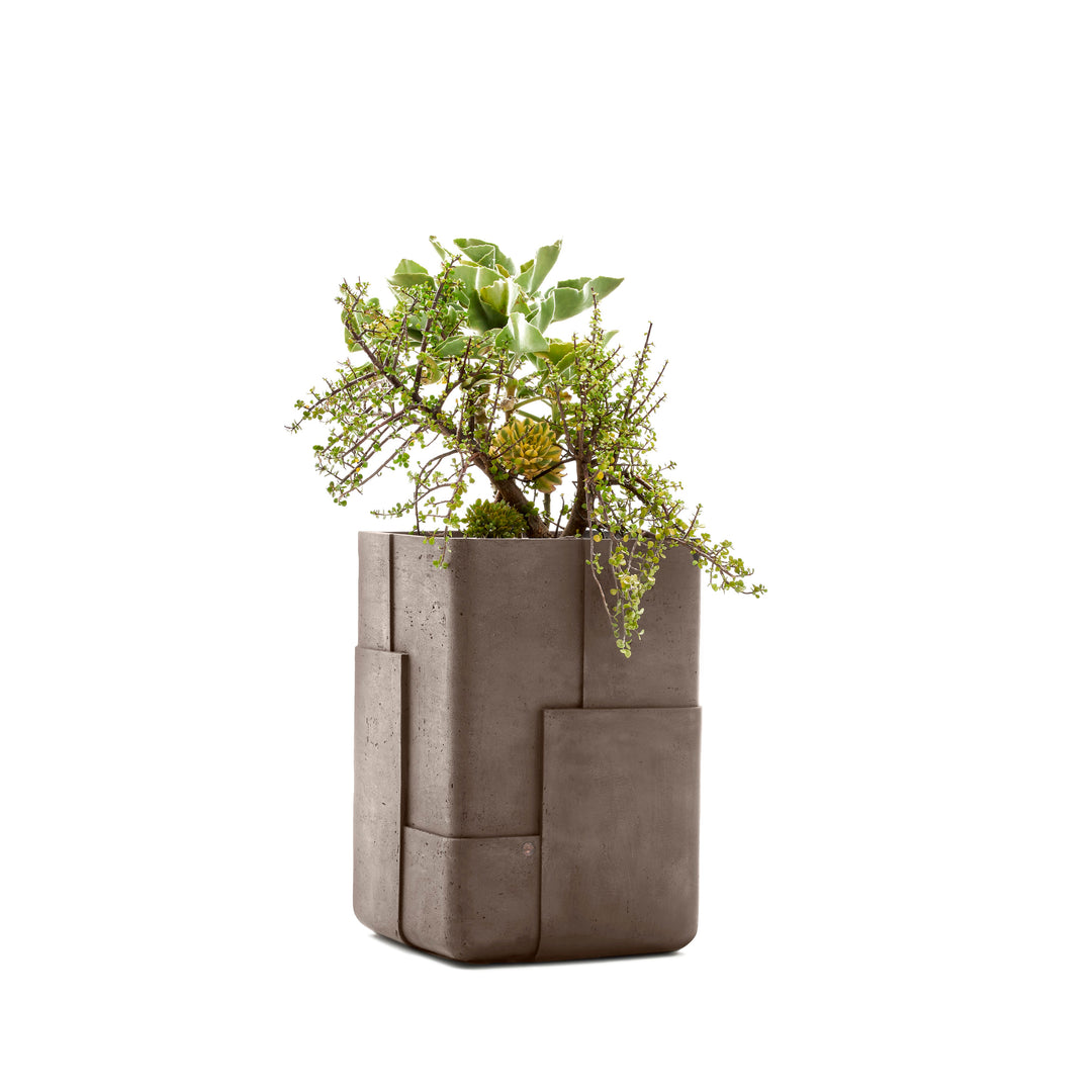 Aarde Planter – Tall Outdoor Planters Indigenus