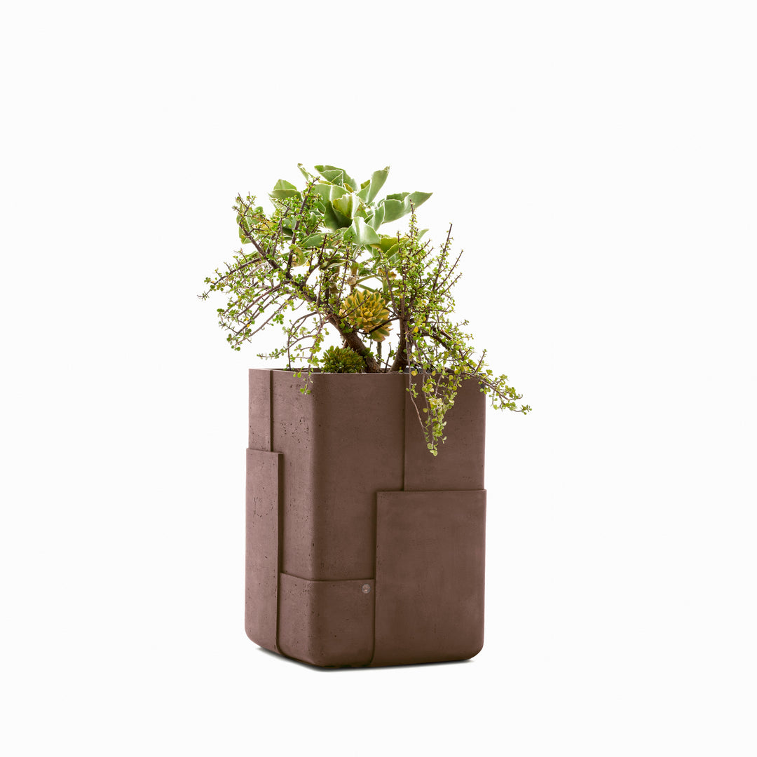 Aarde Planter – Tall Outdoor Planters Indigenus Brown