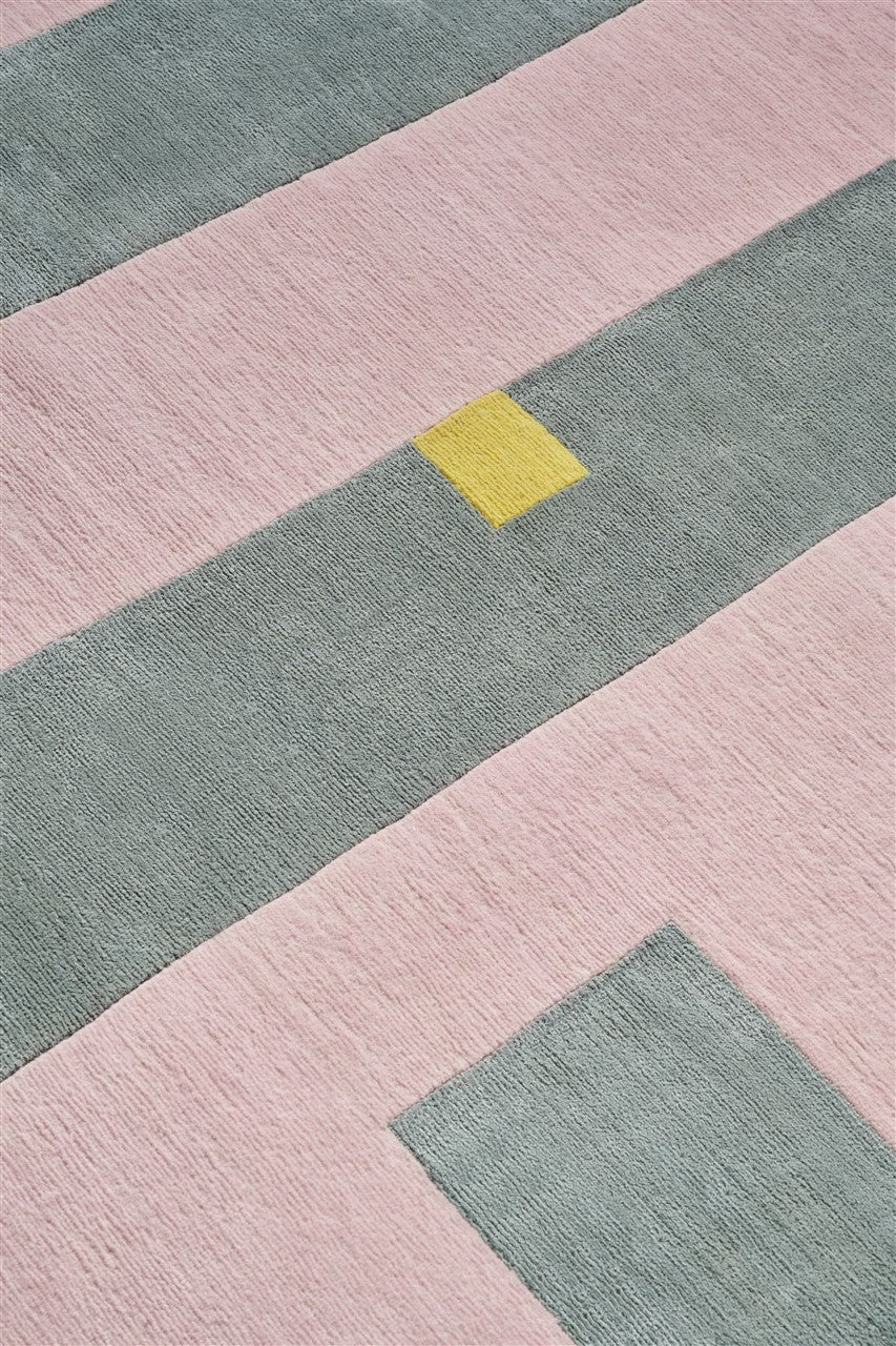 Macchine Inutili Pink Rug