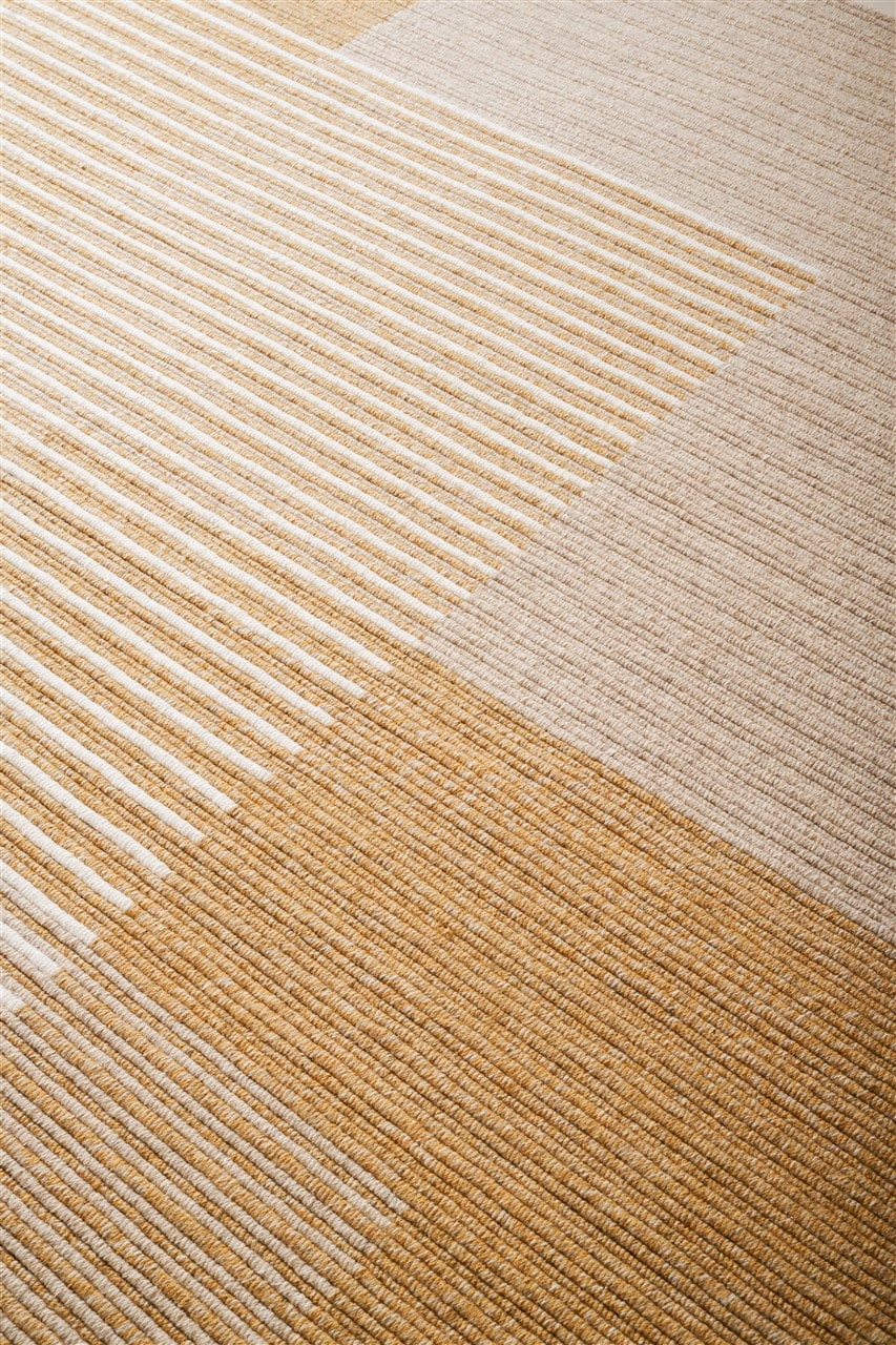 RD Field Rug