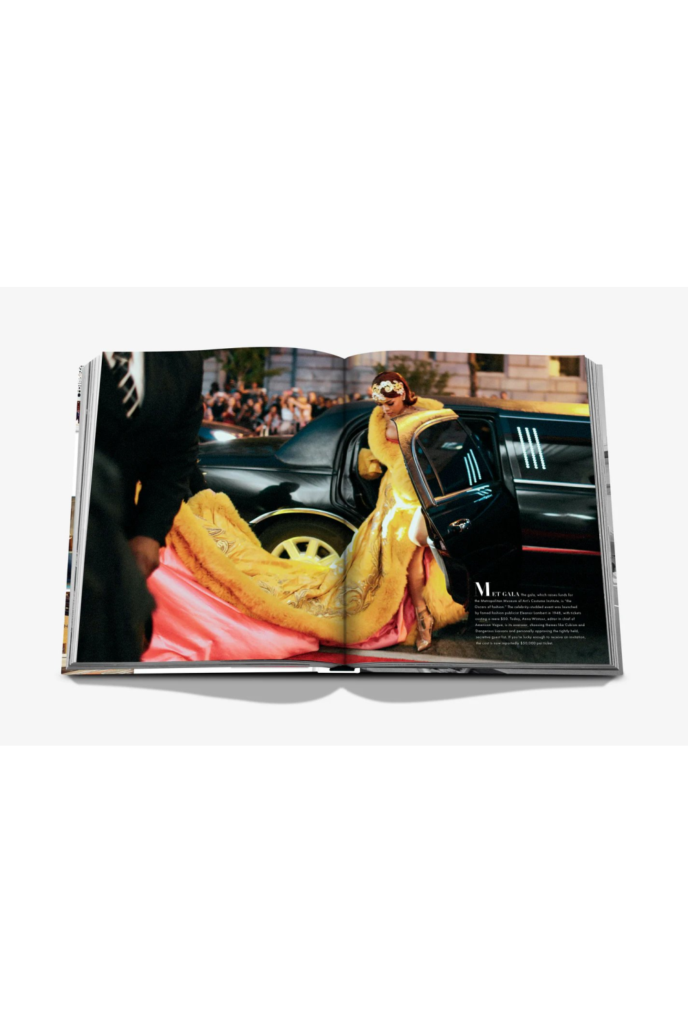 Fifth Avenue: 200 Years of Stories and Legends Book Books Assouline