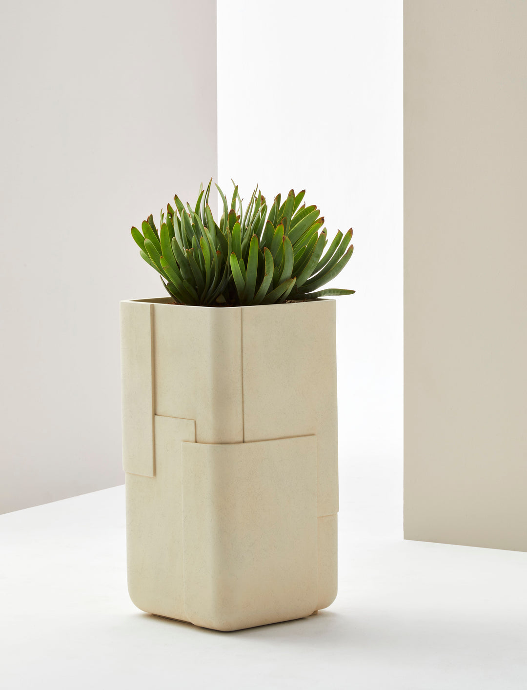 Aarde Planter - Tall XS Outdoor Planters Indigenus