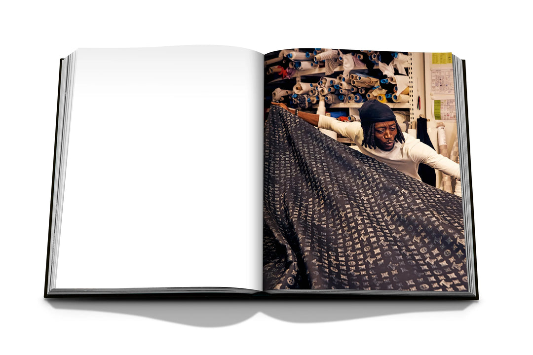 Louis Vuitton Manufactures Book – Italian Luxury Interiors Louis Vuitton Manufactures Book – Italian Luxury Interiors