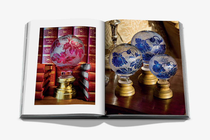 Boules d’Escalier: The Flávia & Frank Abubakir Collection Book Print Books Assouline