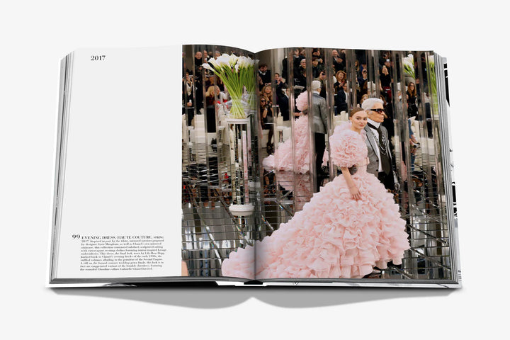 Chanel: The Legend of an Icon Book (Classic) Books Assouline