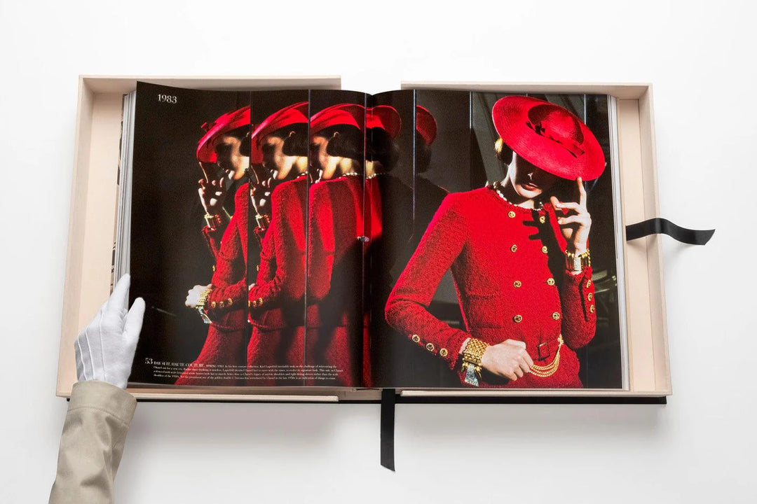 Chanel: The Legend of an Icon Book (Ultimate) Books Assouline