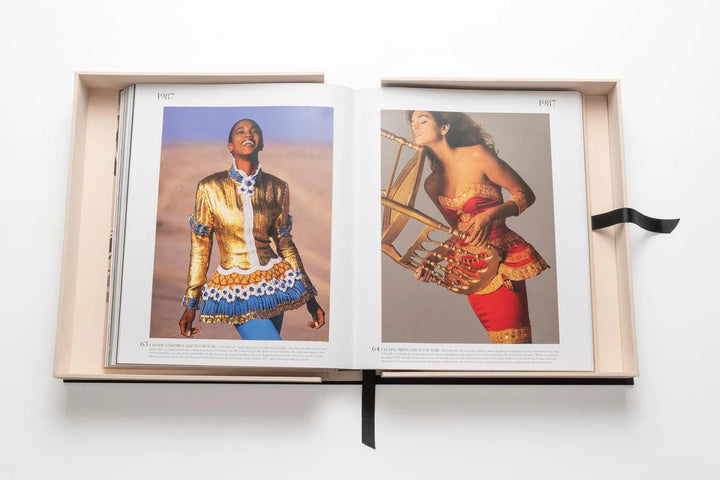 Chanel: The Legend of an Icon Book (Ultimate) Books Assouline