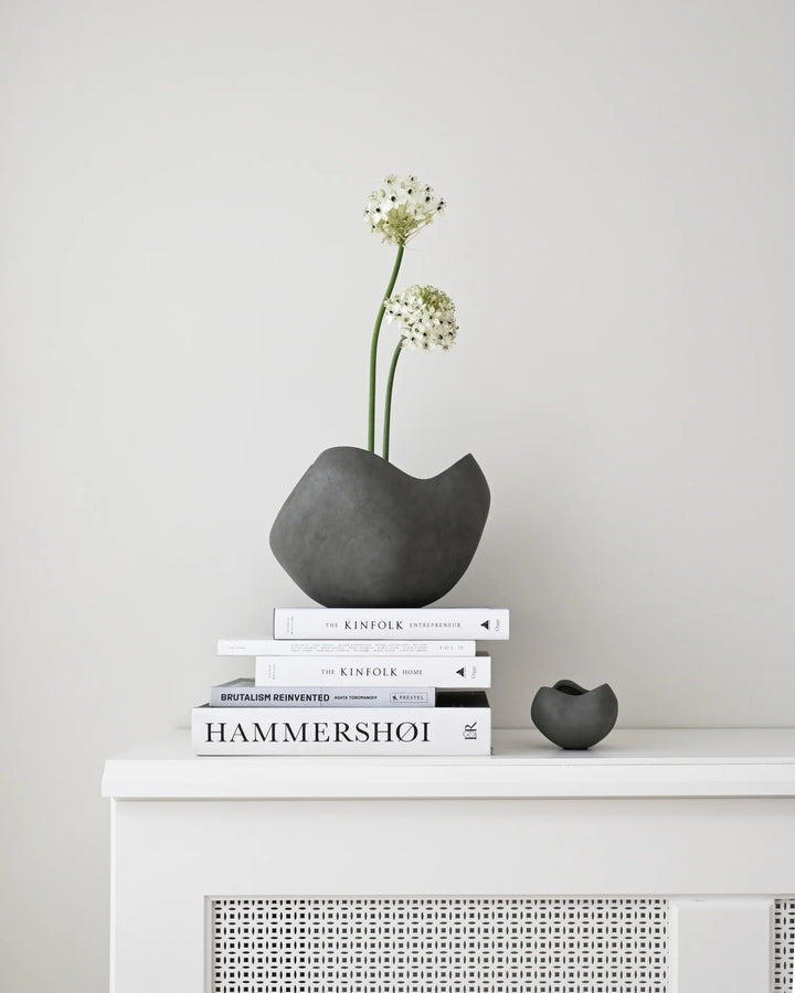 Curve Bowl, Big - Dark Grey Decorative Bowl 101 Copenhagen   