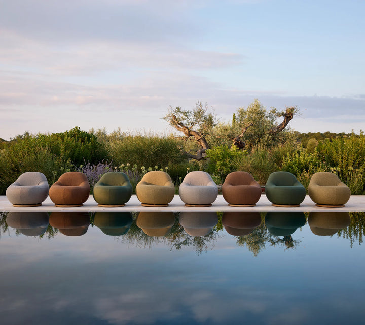 Gem lounge chair w/teak swivel Chairs Cane-line