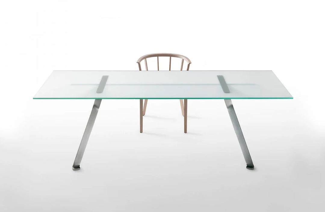 Mari Cristal Writing Desk writing desk Glas Italia MAC02: L 78.7" x W 35.4" x H 28.3" Transparent extra light glass 2 Month Delivery