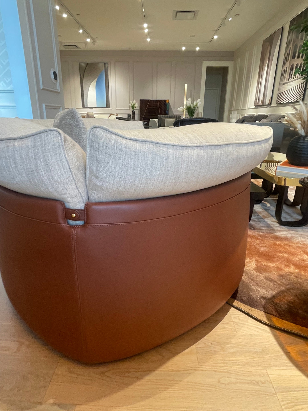 Peekasit Armchair Showroom Model Sofa Fendi Casa