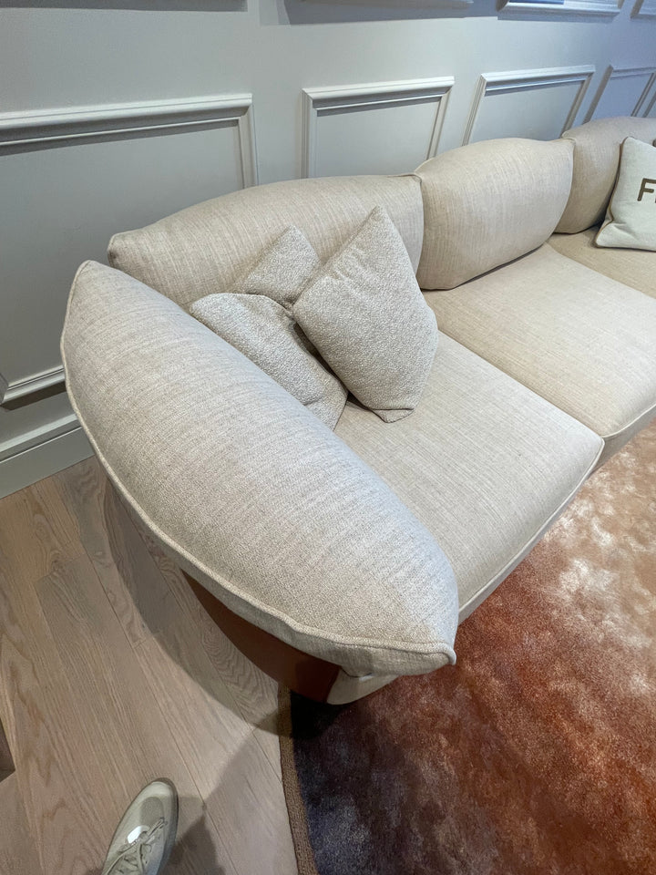 Peekasit 3 Seater Sofa Showroom Model Sofa Fendi Casa