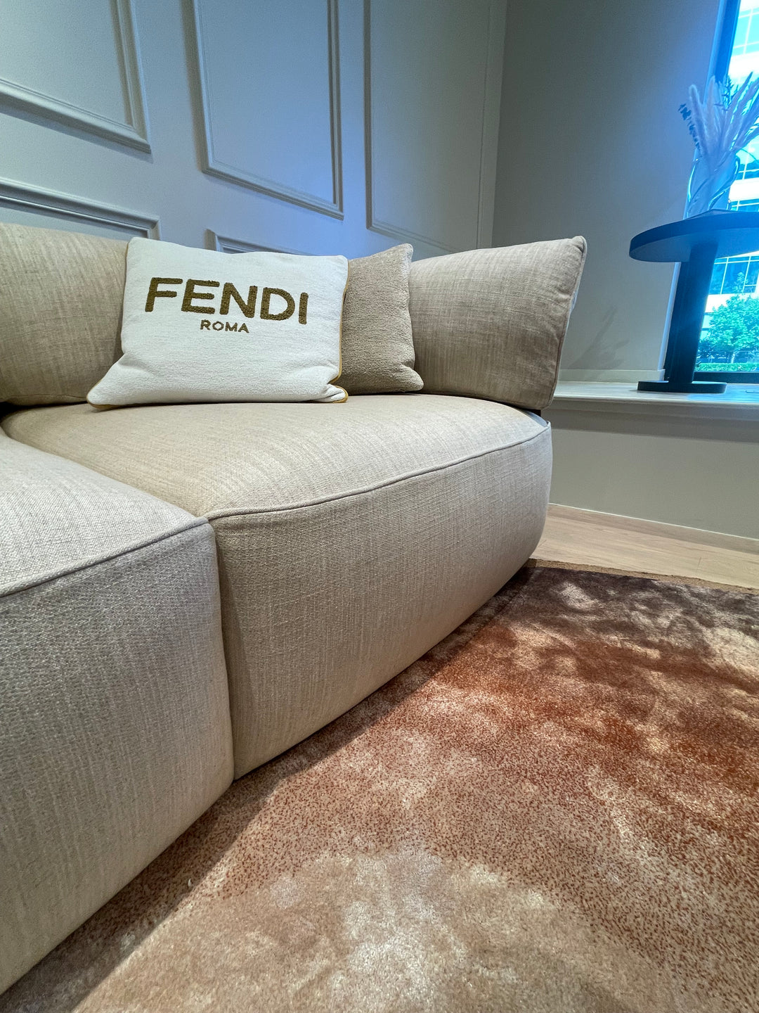Peekasit 3 Seater Sofa Showroom Model Sofa Fendi Casa