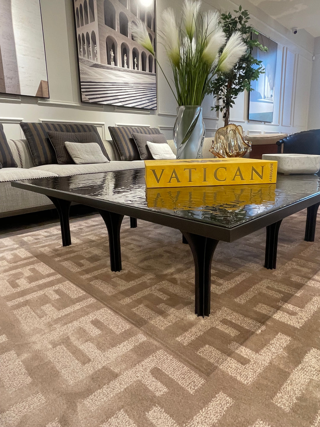 Metropolis Large Coffee Table Showroom Model Rugs Fendi Casa