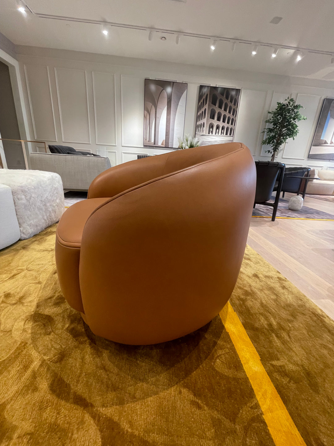 Welcome! Armchair Showroom Model Armchairs Fendi Casa