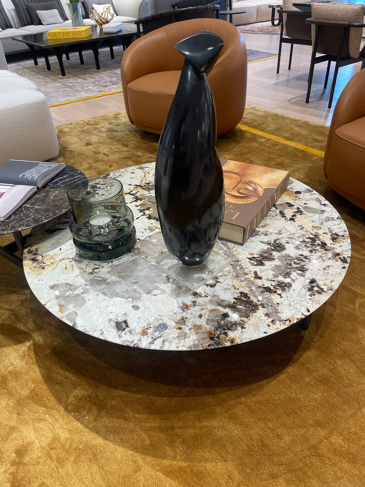 Totu coffee table PATAGONIA 120 x 26 cm Showroom Model Coffee Table Fendi Casa