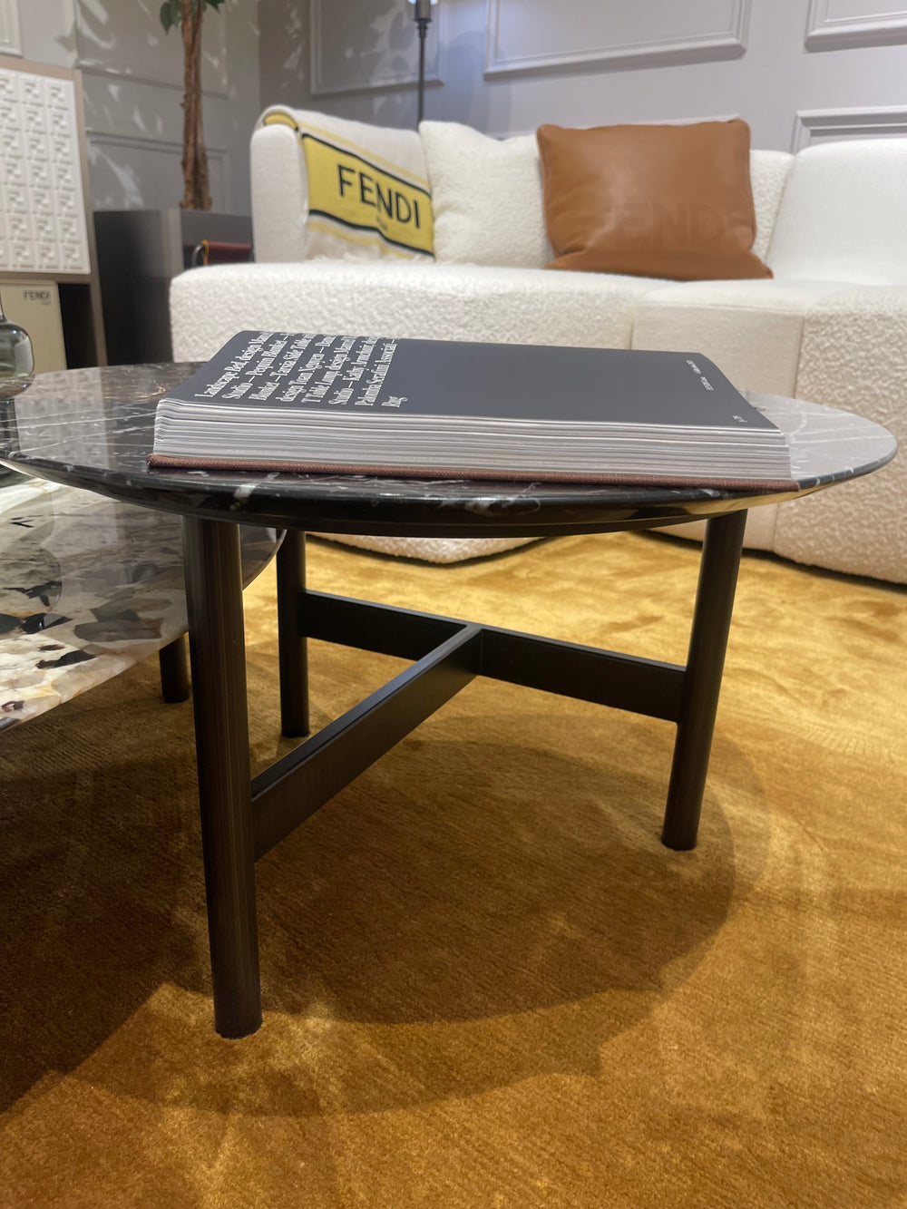 Totu coffee table MARQUINIA/EMPERADOR 60 x 30 cm Showroom Model Coffee Table Fendi Casa