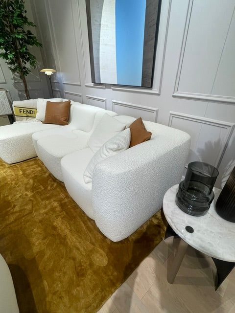 FENDI F-AFFAIR POUFSHEARLING SALT FUR SHOWROOM MODEL Sofa Fendi Casa