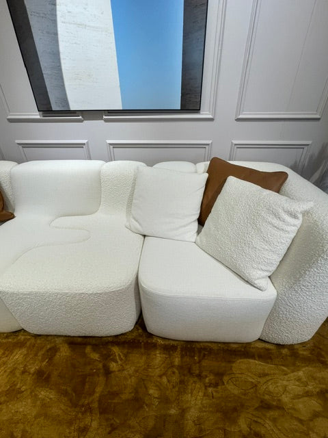 FENDI F-AFFAIR POUFSHEARLING SALT FUR SHOWROOM MODEL Sofa Fendi Casa