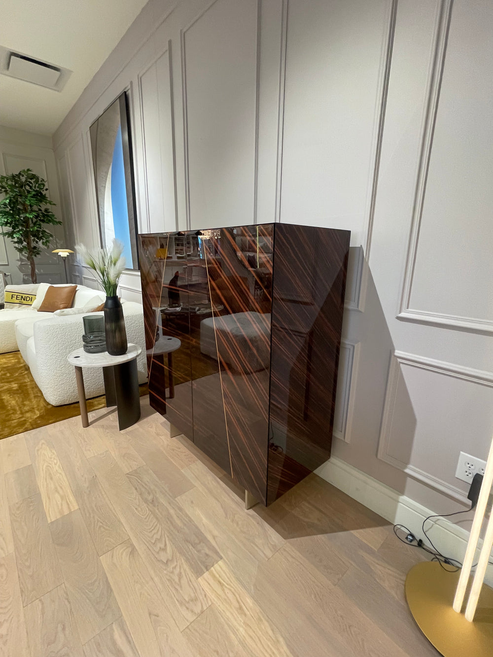 Selbit bar Showroom Model Buffets & Sideboards Fendi Casa