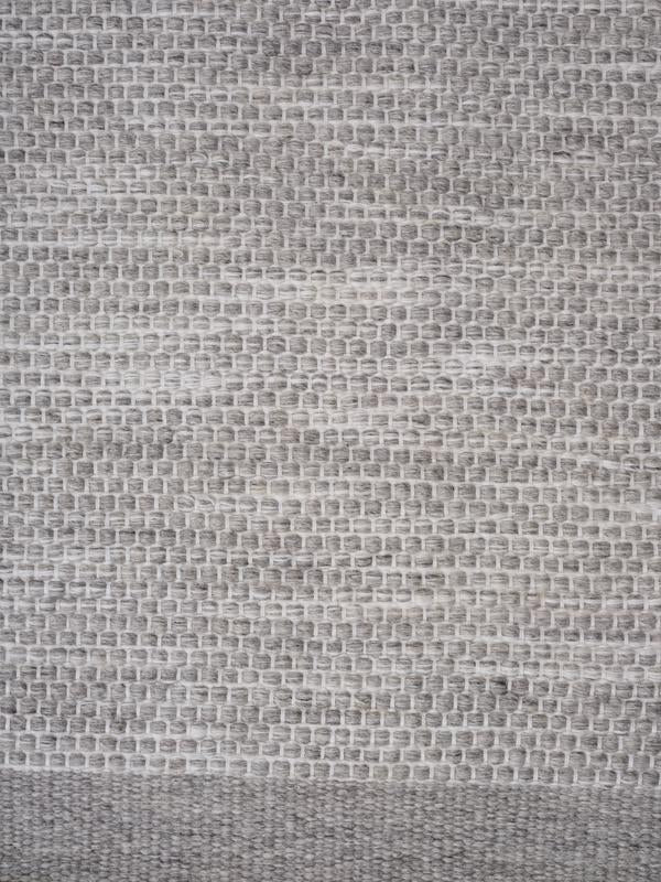 Adonic Mist Rugs Linie Design