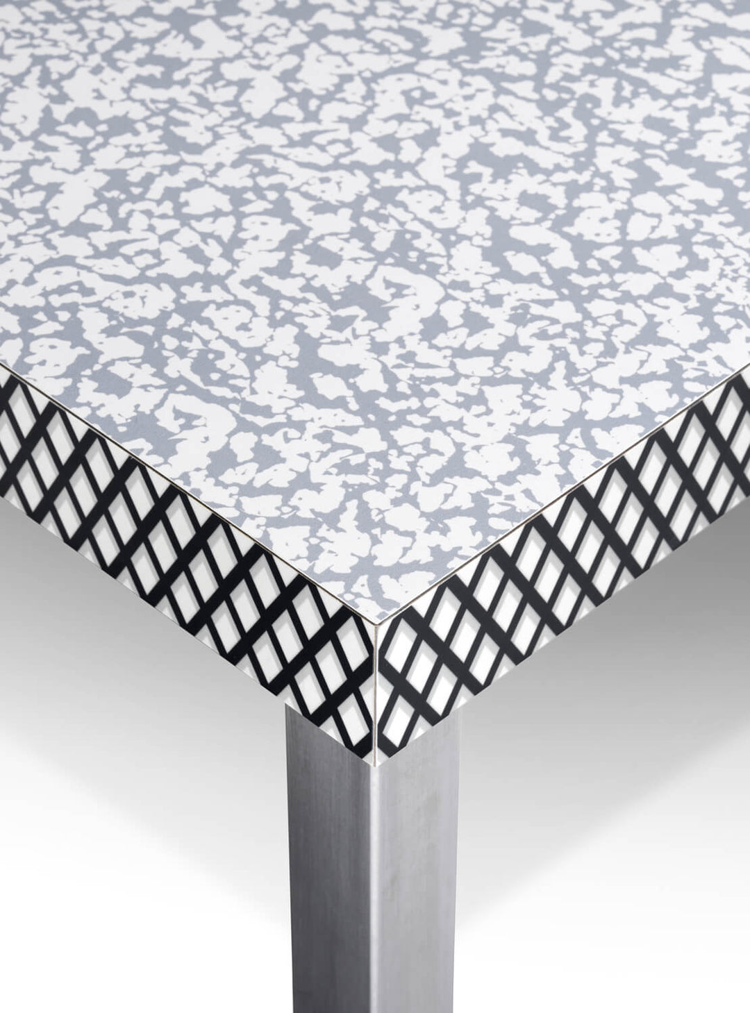 VENEZIA Dining Table Dining Table Memphis Milano