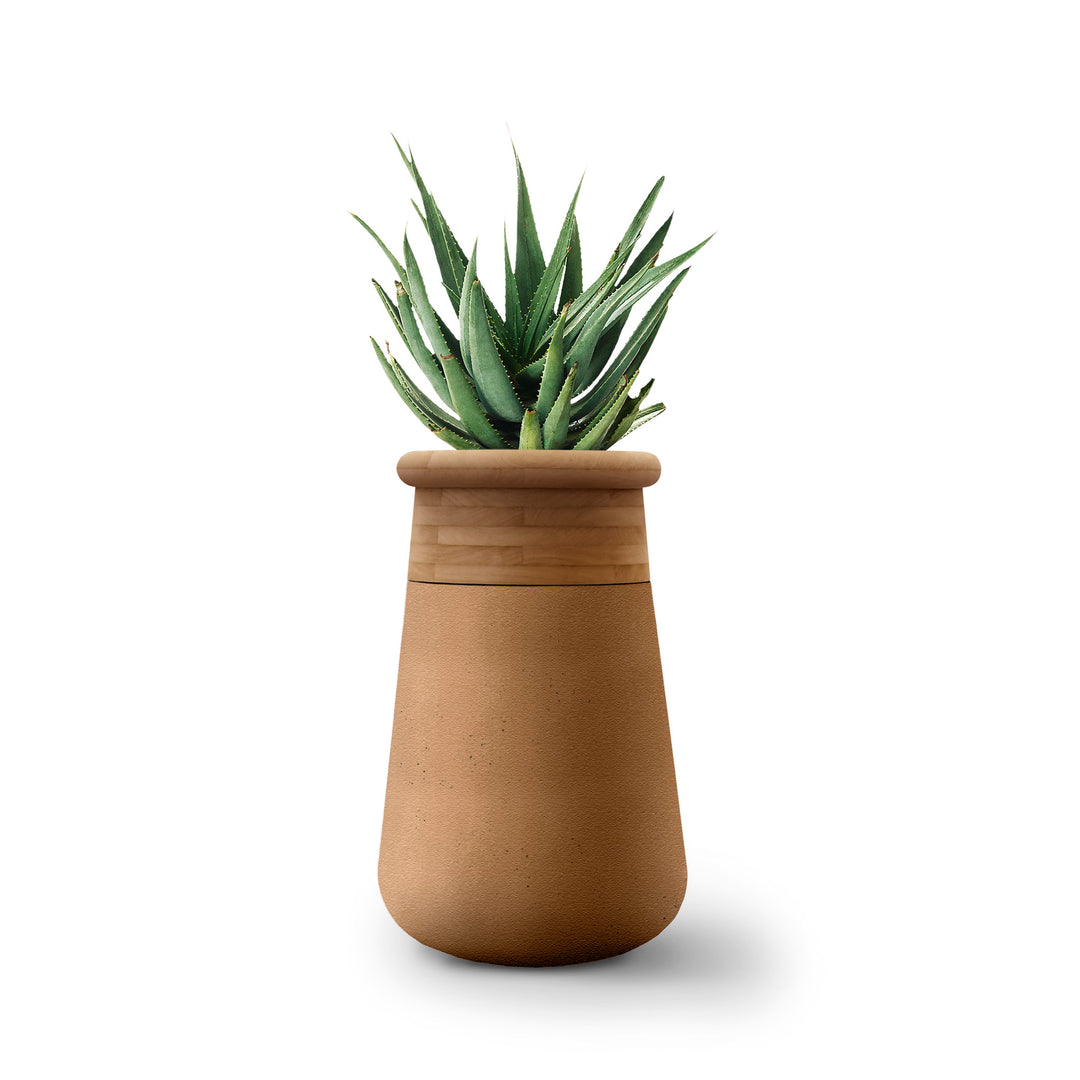 Soma Wood Planter – Tall Outdoor Planters Indigenus Nutmeg Oiled