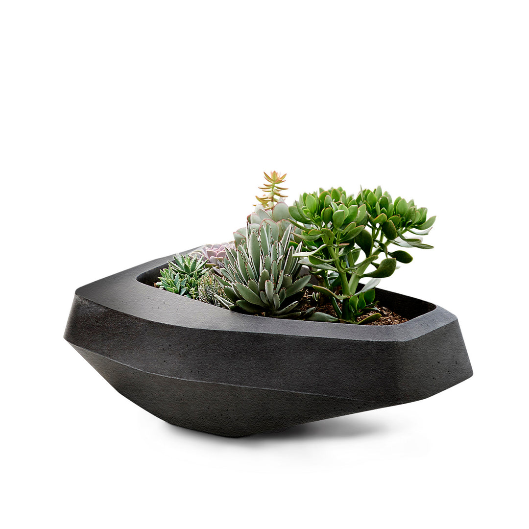 Steen Planter – Medium Outdoor Planters Indigenus Black