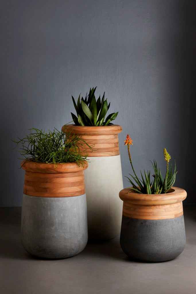 Soma Wood Planter – Medium Outdoor Planters Indigenus