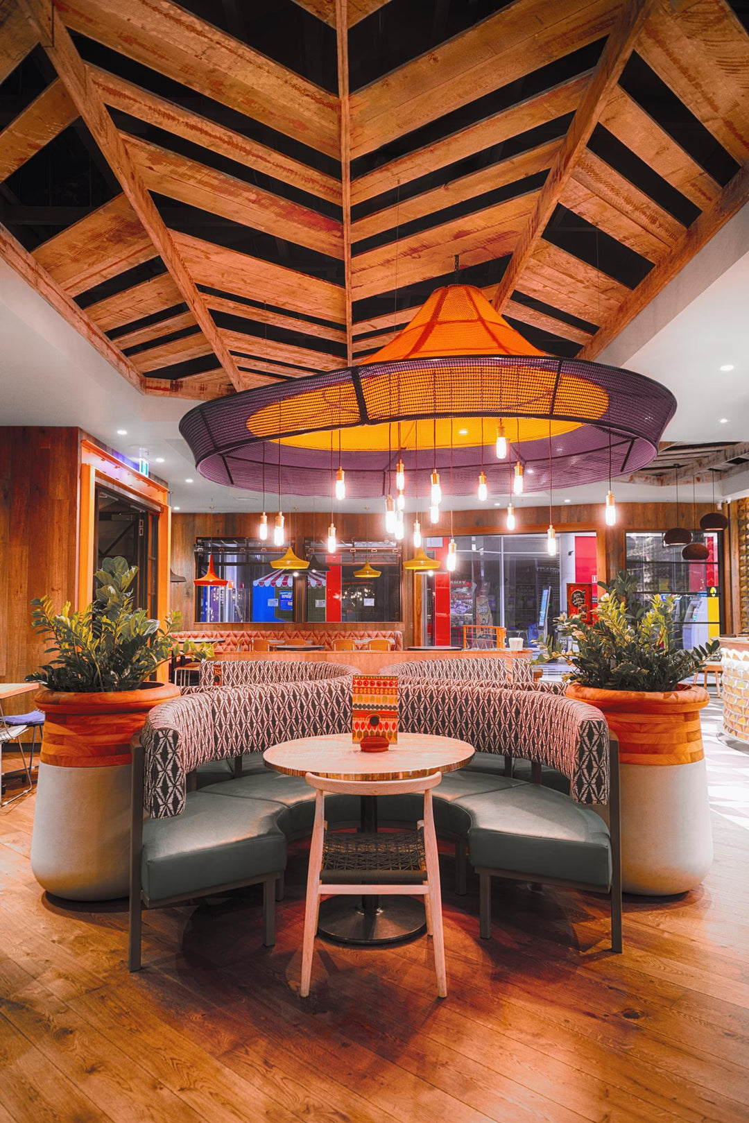 Soma Wood Planter – Medium