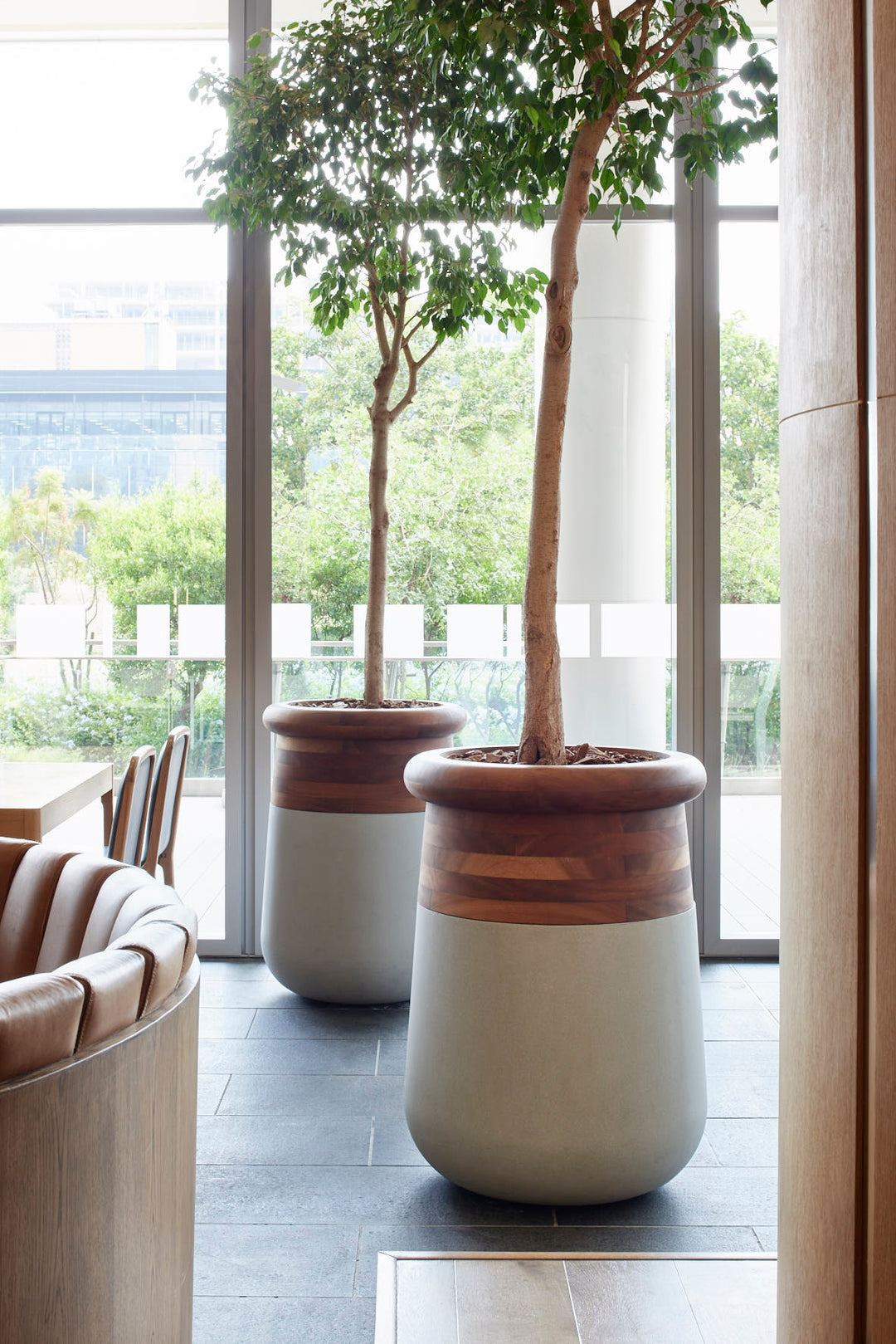 Soma Wood Planter – Medium Outdoor Planters Indigenus