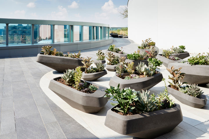 Steen Planter – Medium Outdoor Planters Indigenus