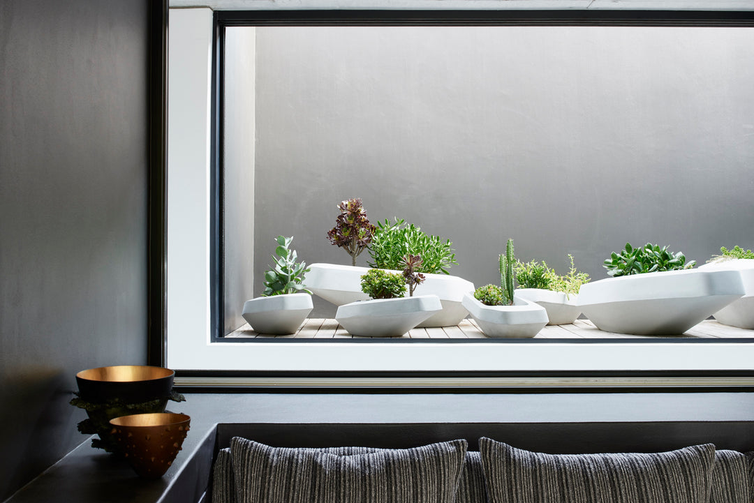 Steen Planter – Medium Outdoor Planters Indigenus