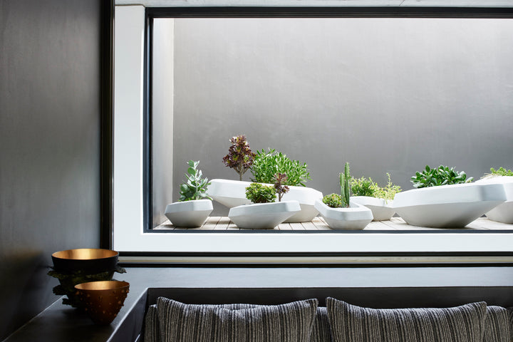 Steen Planter – Medium Outdoor Planters Indigenus